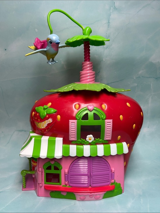 Strawberry Shortcake Other - 2008 Hasbro Strawberry Shortcake Whirly Bird Berry Café Playhouse Only